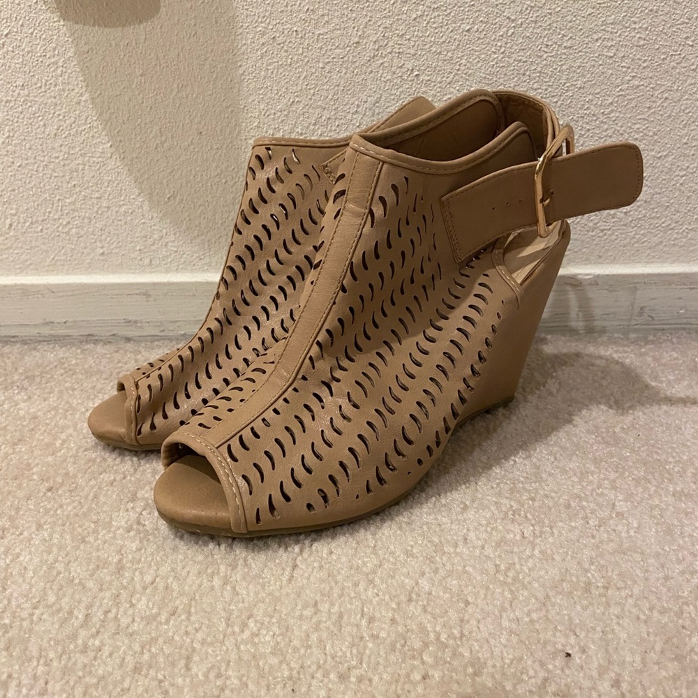 DbDk Fashion Cream Open Toe 3” Heels